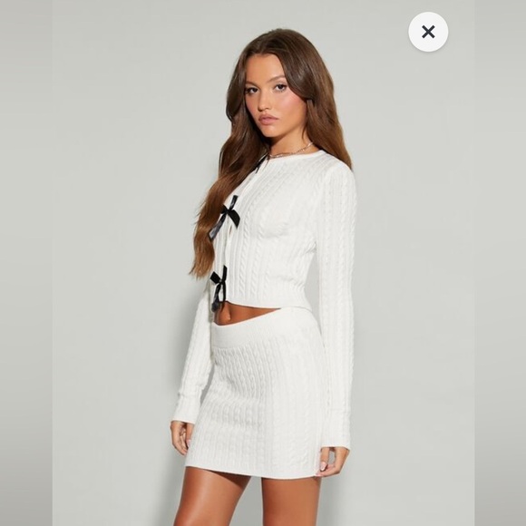 White Cable Knit Sweater and Skirt Set with Black Bows - Picture 6 of 6